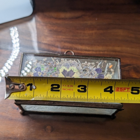 Vintage Glass Jewelry/Trinket Box with Pressed Flowers - Picture 5 of 12